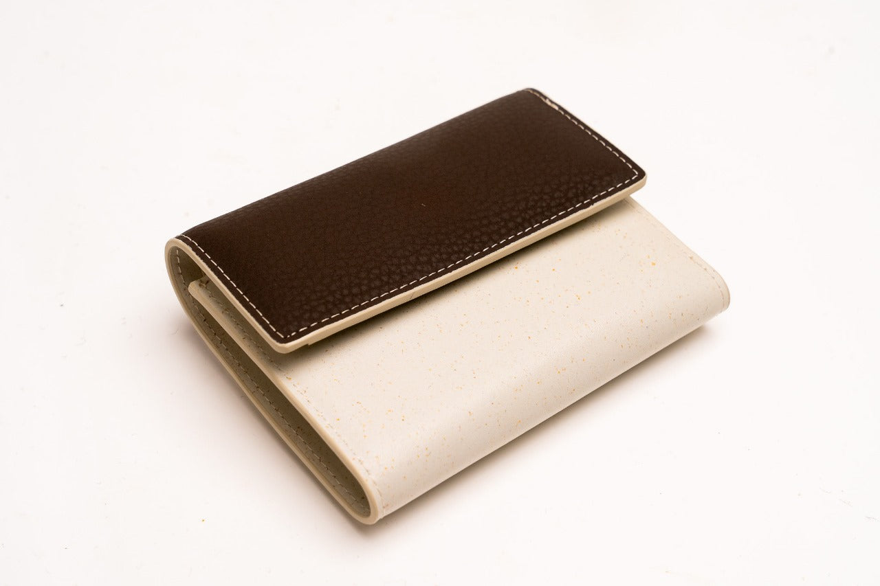 black tan wallet 